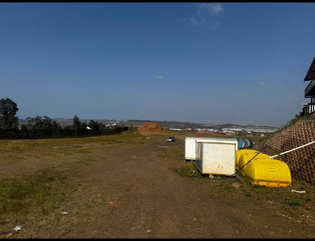 13,000M² VACANT LAND TO LET IN RIET RIVER